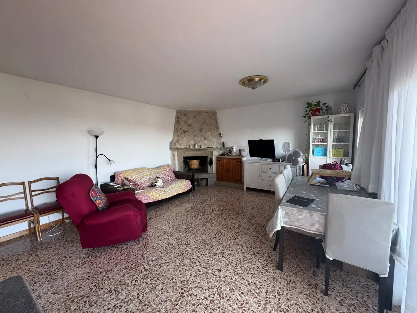 Sala d'estar de Casa o xalet en venda en Tordera amb Calefacció, Jardí privat i Terrassa