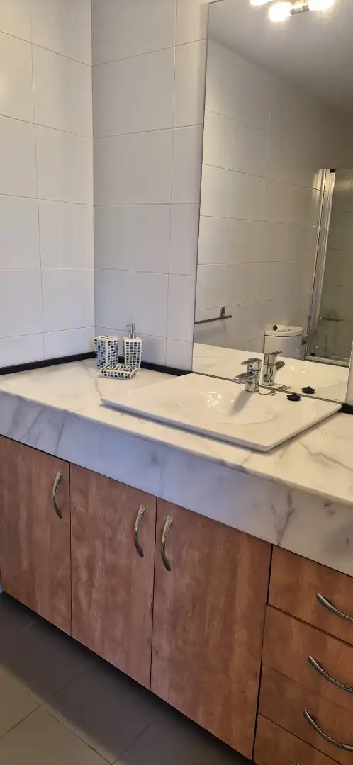 Badezimmer von Einfamilien-Reihenhaus zum Verkauf in Mont-roig del Camp mit Klimaanlage, Privatgarten und Terrasse