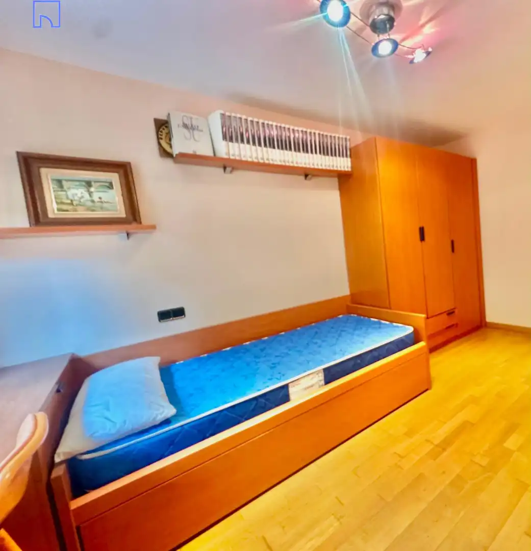 Bedroom of Houses for sale in Tudela  with Air Conditioner, Heating and Storage room