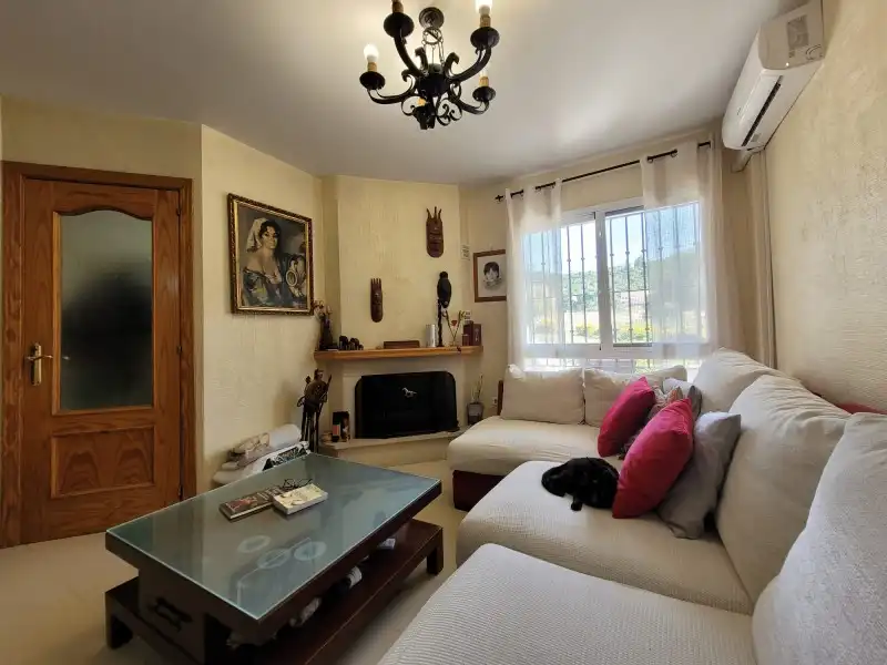 Casa adosada en venda a Calle Mar del Norte, 77, Jardines de Alhaurín - Huerta Alta - Fuensanguínea