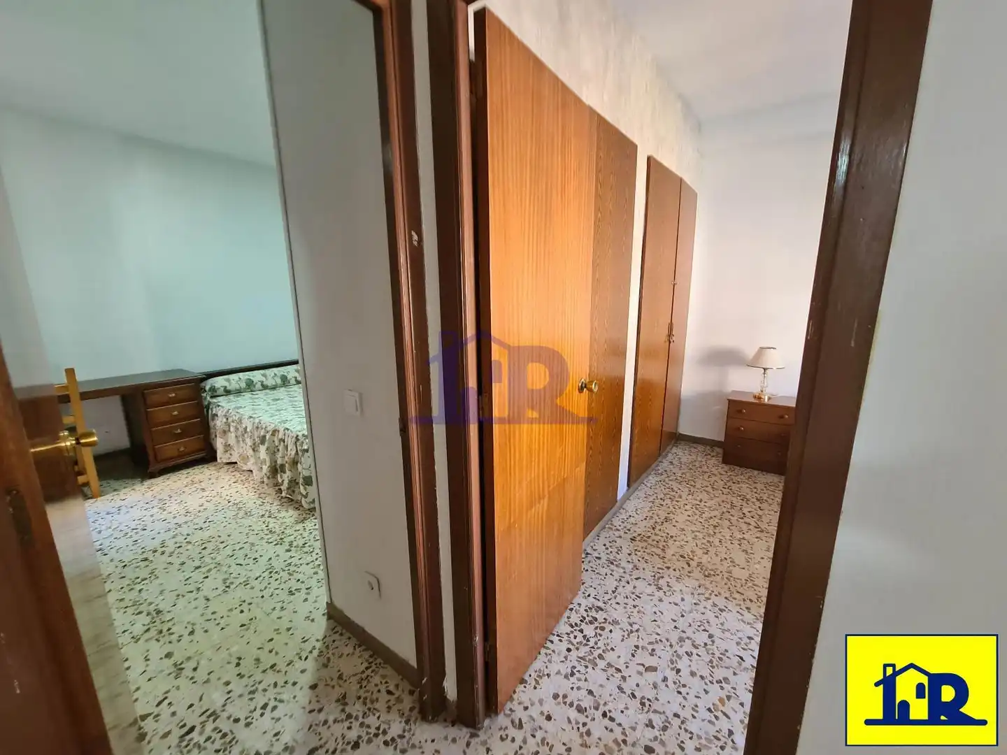 Schlafzimmer von Wohnung zur Miete in Cuenca mit Heizung, Terrasse und Möbliert