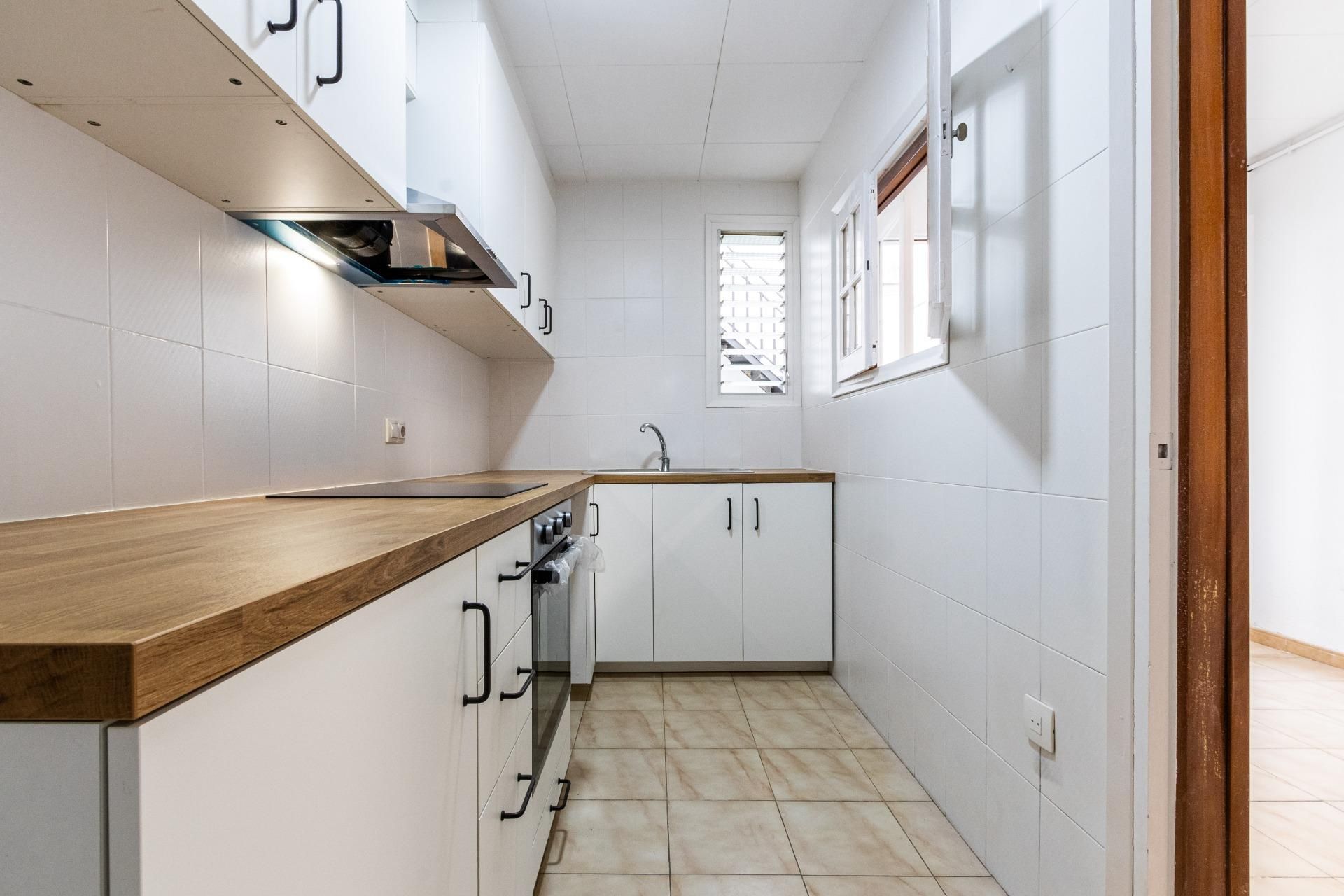 Kitchen of Planta baja for sale in Terrassa  with Heating