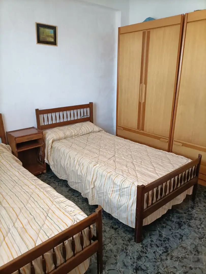Dormitori de Pis en venda en Viver amb Terrassa i Moblat