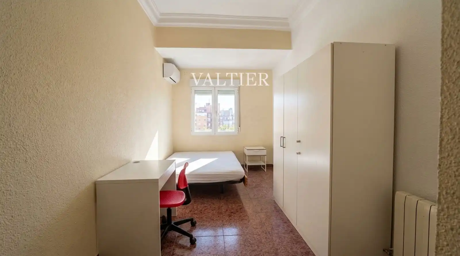 Schlafzimmer von Wohnung zur Miete in Arganzuela