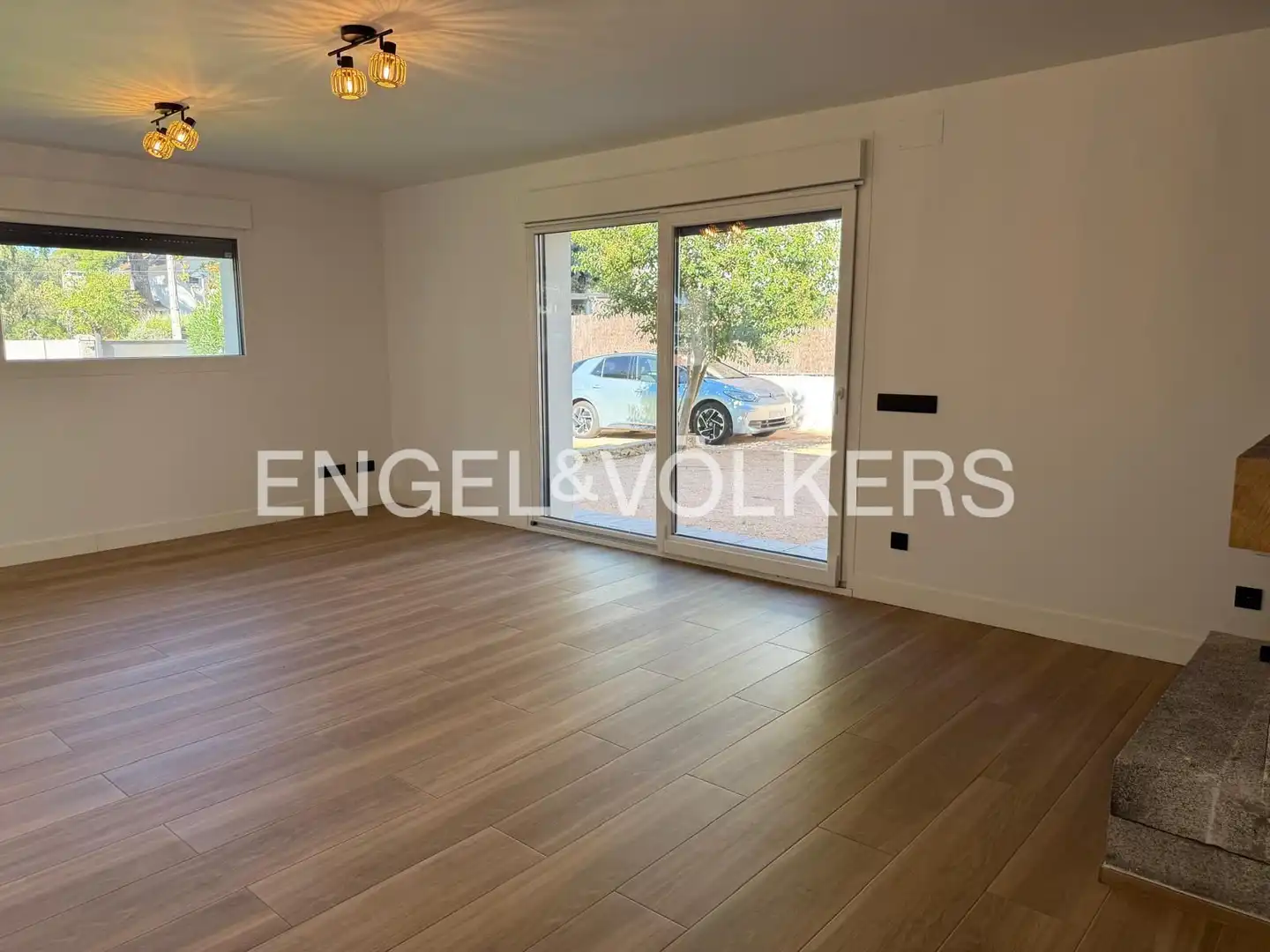 Living room of Houses for rent in Pozuelo de Alarcón  with Heating, Private garden and Terrace