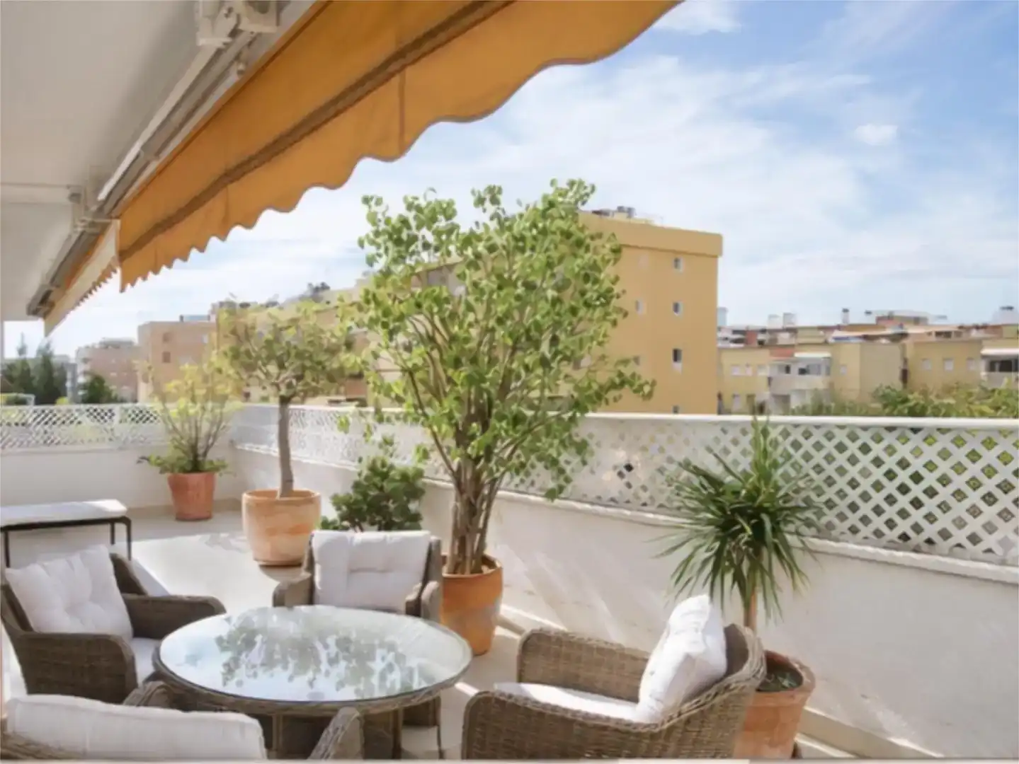 Terrassa de Pis de lloguer en Sevilla amb Aire condicionat, Traster i Piscina