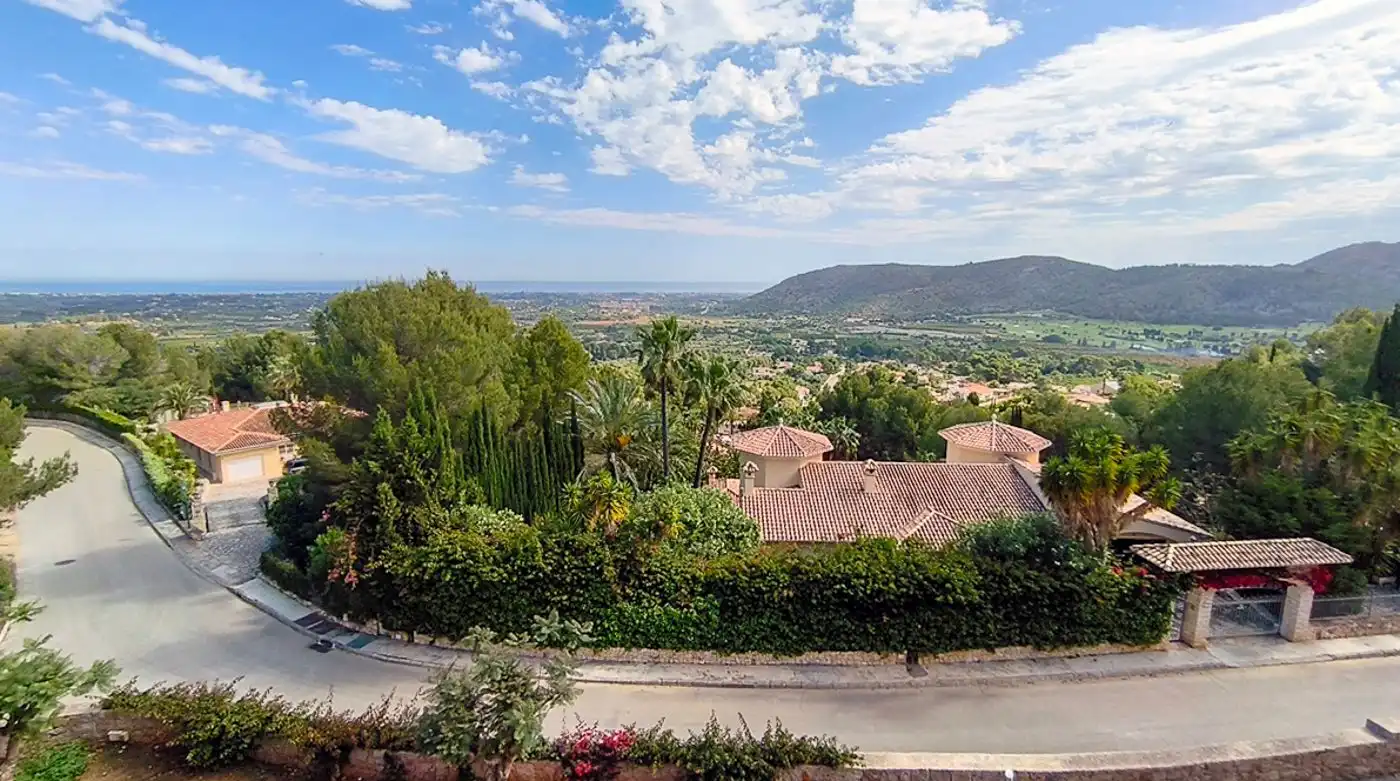 Vista exterior de Àtic en venda en Pedreguer amb Aire condicionat, Calefacció i Jardí privat