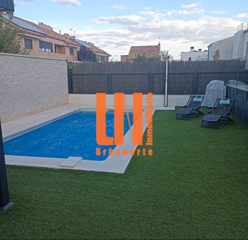 Apartamento en Alquiler en Villanueva de la Cañada ciudad