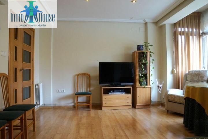 Sala d'estar de Pis en venda en  Albacete Capital amb Aire condicionat i Balcó