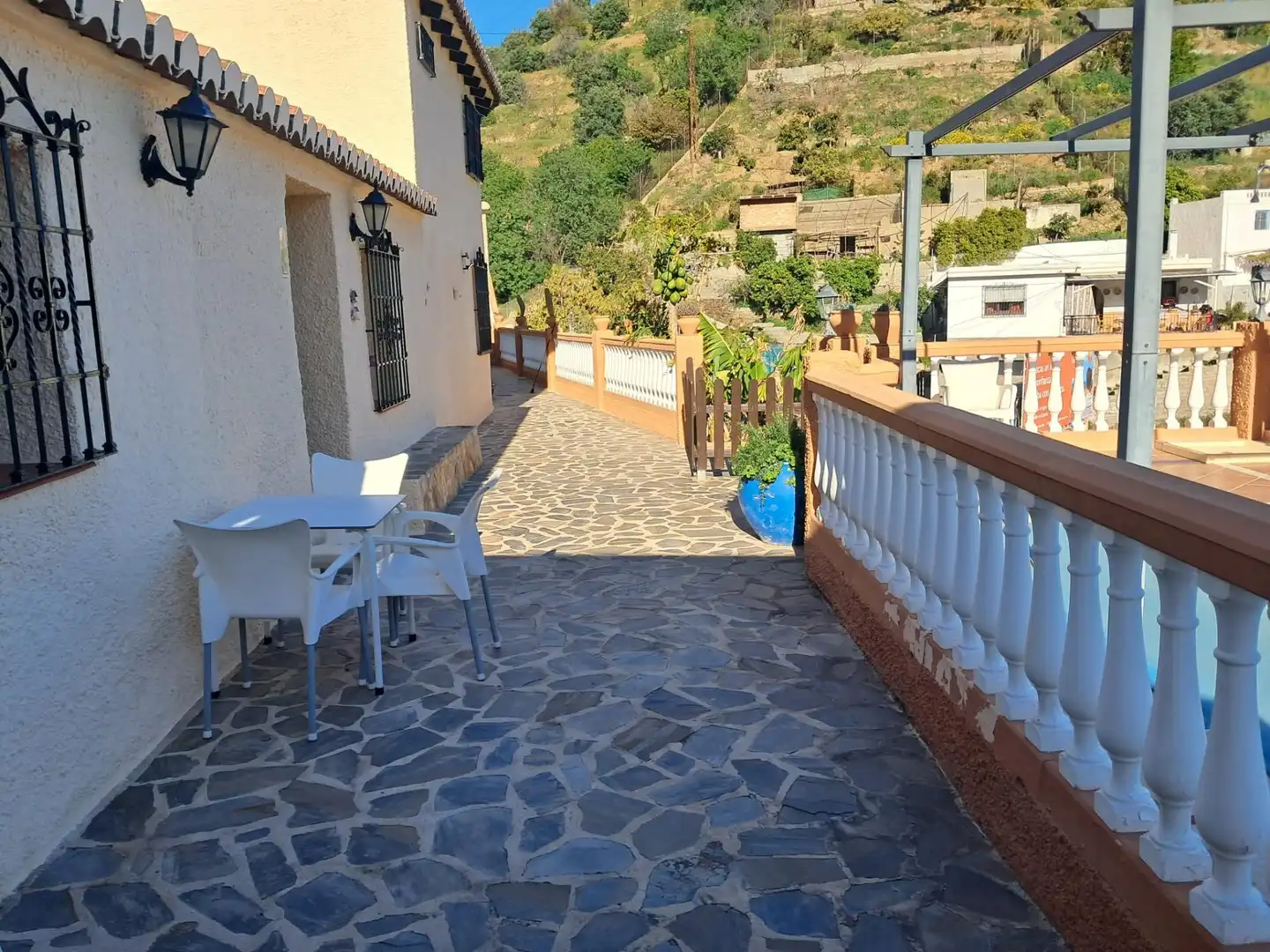 Terrassa de Casa adosada en venda en Almuñécar amb Piscina comunitària