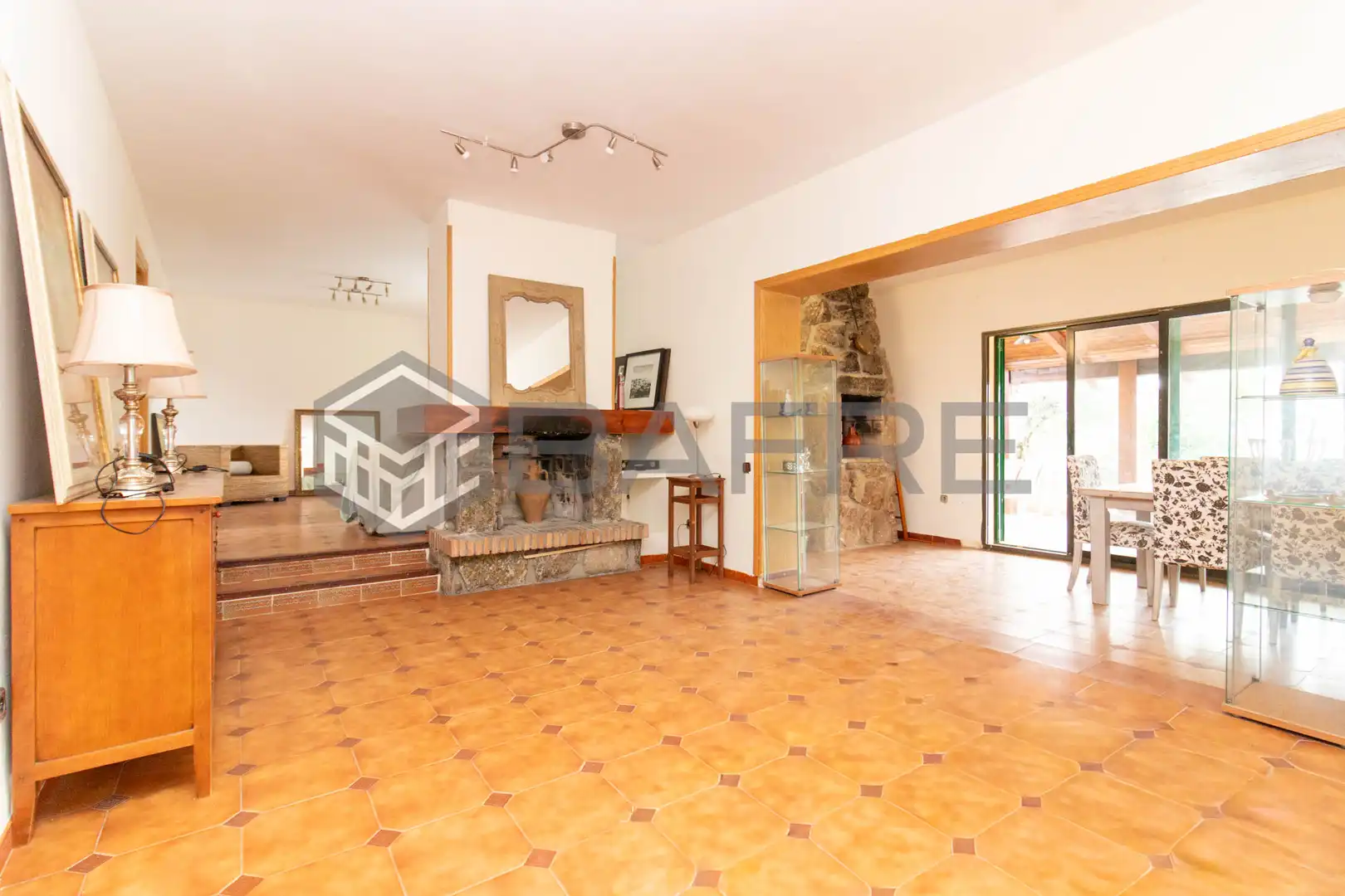 Sala de estar de Casa o chalet en venta en Navalagamella con Calefacción, Jardín privado y Terraza