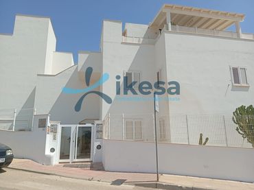 Casa amb piscina en venda a Las Escobetas