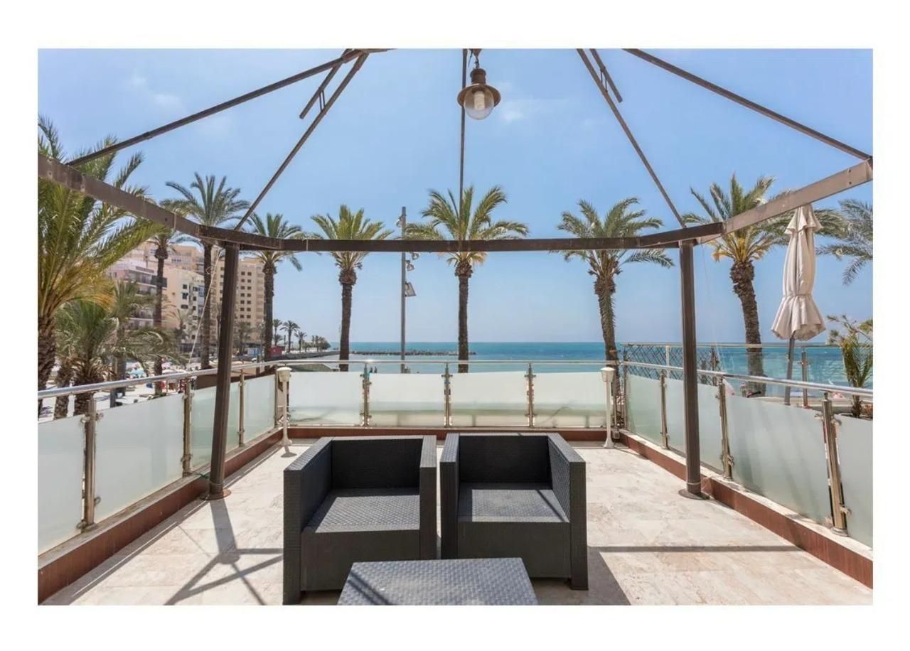 Terrace of Duplex for sale in Torrevieja  with Air Conditioner, Heating and Terrace