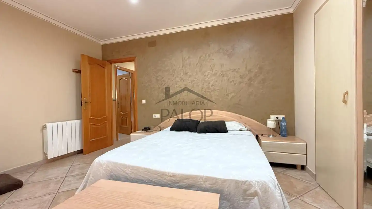 Dormitori de Casa o xalet en venda en Senyera amb Jardí privat