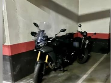 Moto amb ascensor en venda a Calle del Comercio