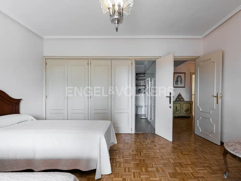 Habitación de Casa o chalet en venta en Paterna con Calefacción, Jardín privado y Parquet