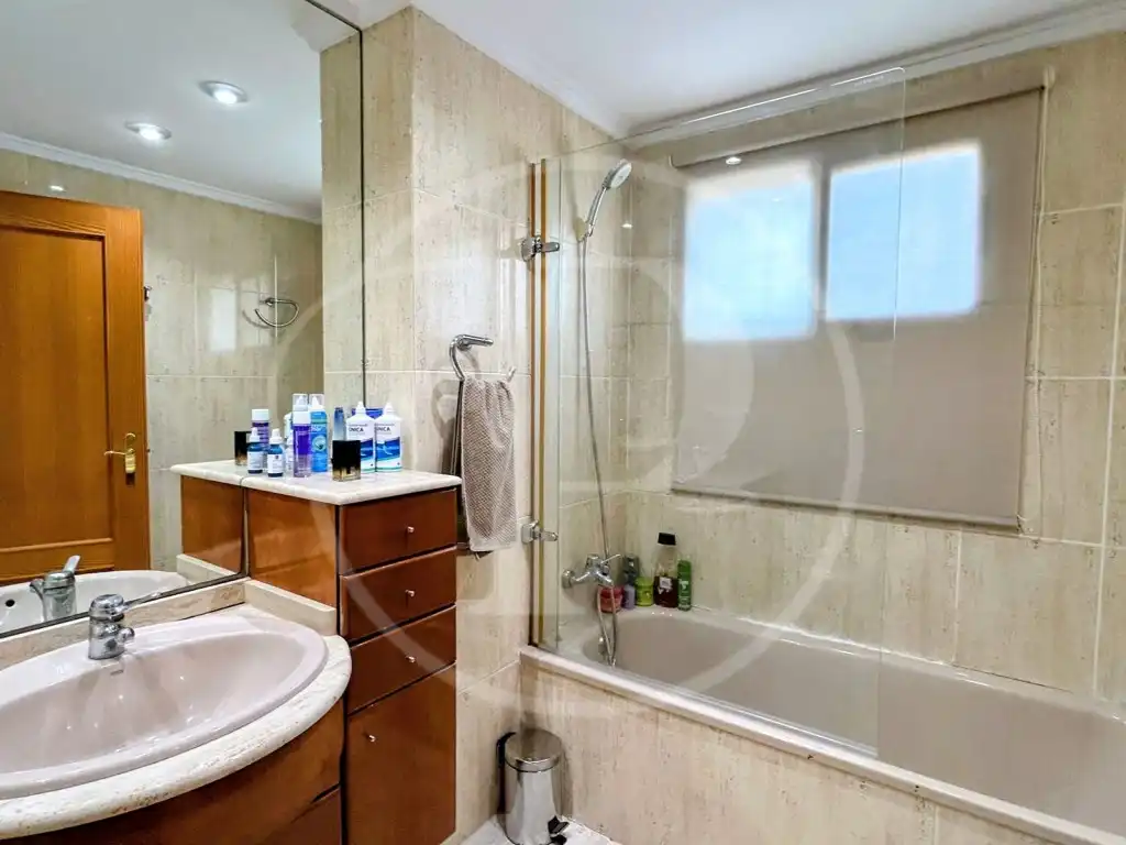 Bathroom of Duplexes for sale in Beniparrell  with Air Conditioner and Terrace