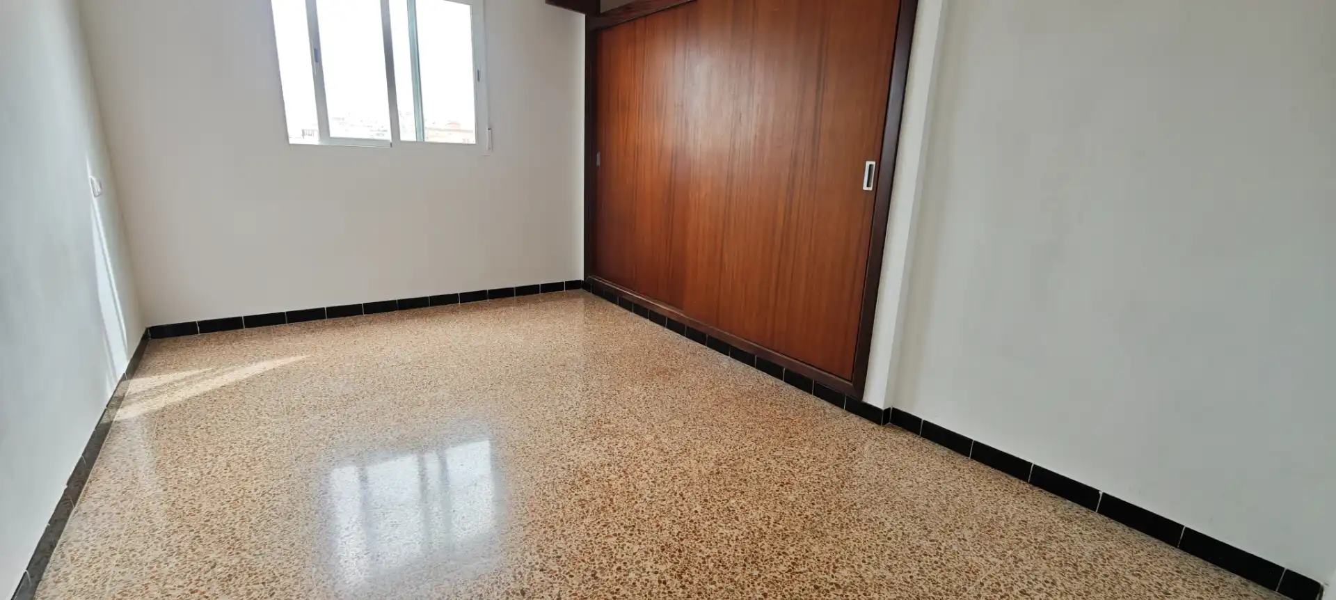 Schlafzimmer von Wohnung zur Miete in  Palma de Mallorca mit Klimaanlage und Terrasse