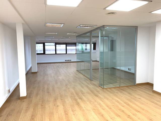 Oficina en Alquiler en N/A en Sant Gervasi- Galvany