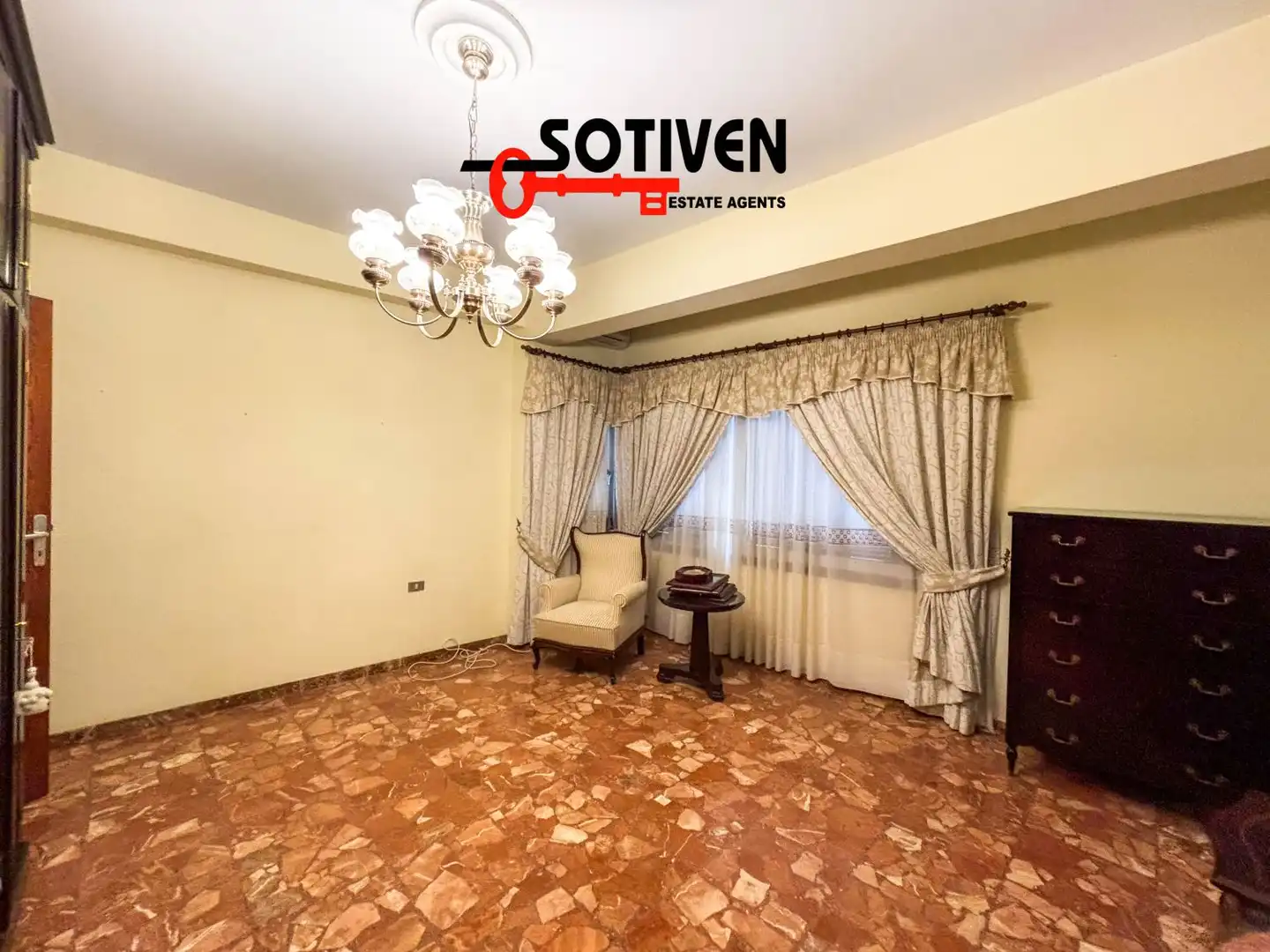 Sala d'estar de Casa o xalet en venda en Guía de Isora amb Balcó