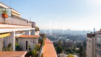 Vista exterior de Àtic en venda en  Barcelona Capital amb Aire condicionat, Calefacció i Terrassa