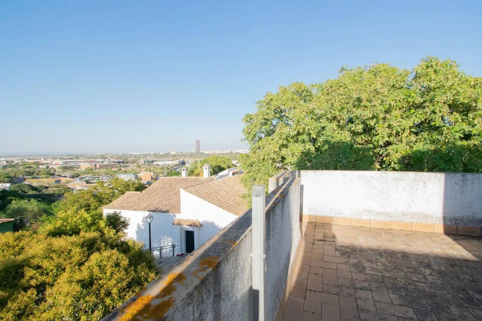 Vista exterior de Casa adosada en venta en Hacienda - La Cartuja