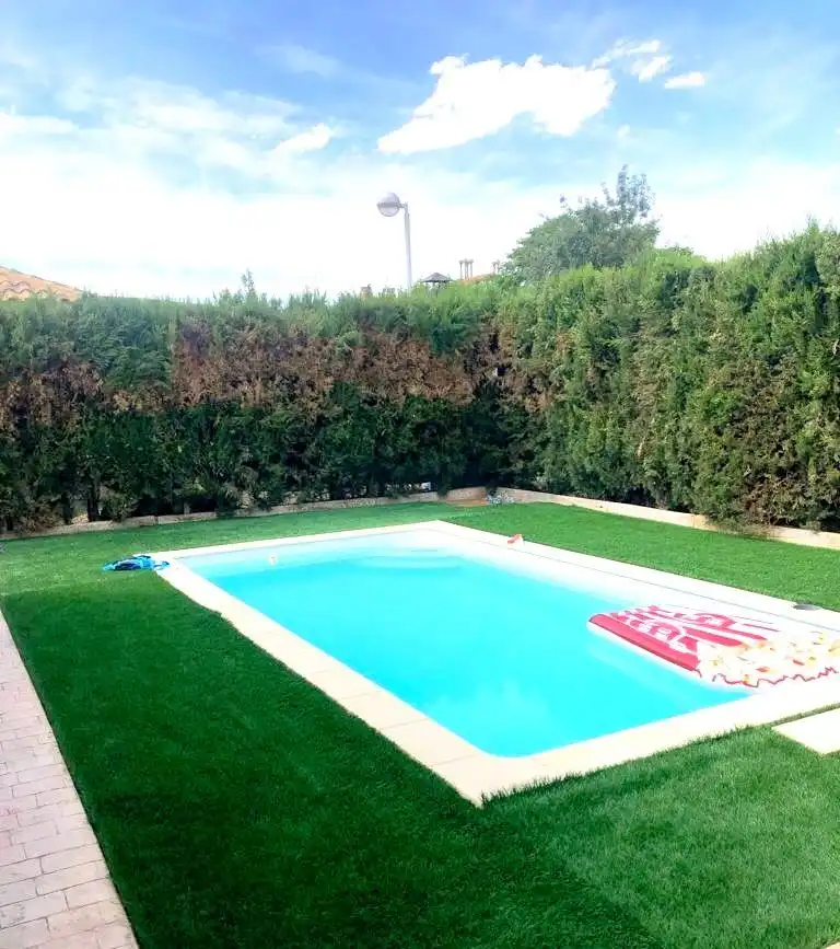 Piscina de Casa o xalet en venda en Pinseque amb Aire condicionat, Calefacció i Jardí privat