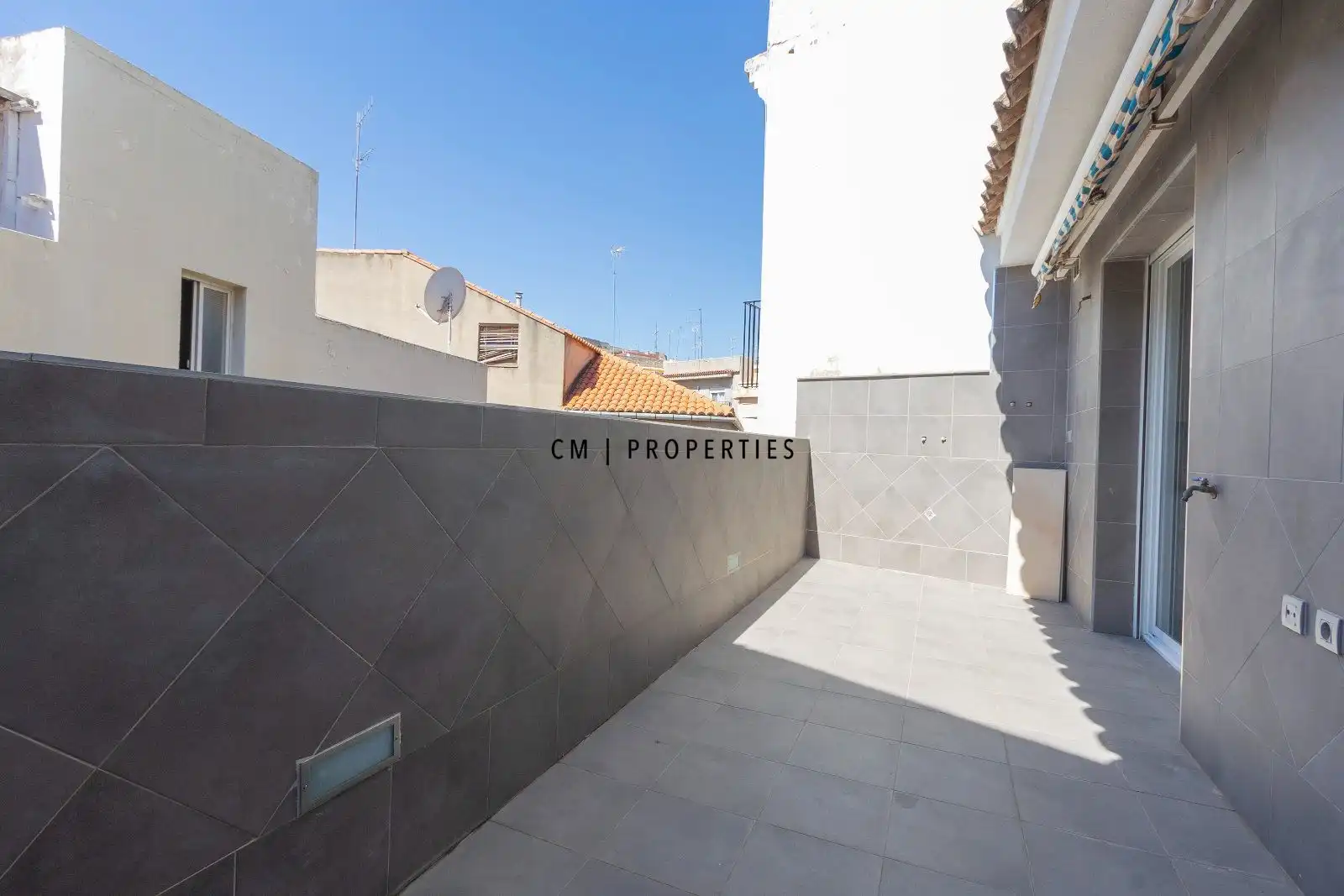 Terraza de Piso de alquiler en Sagunto / Sagunt con Calefacción, Horno y Lavadora