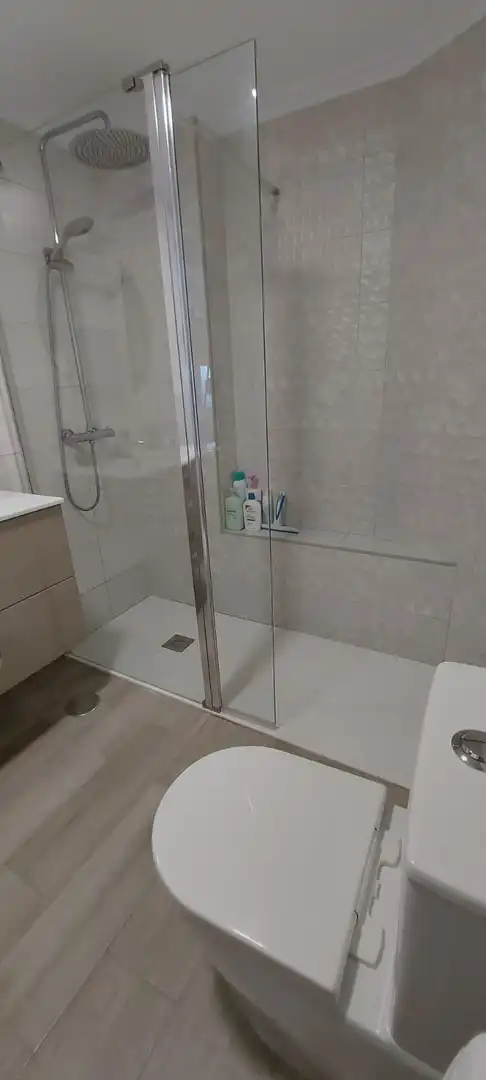 Bany de Apartament de lloguer en Alicante / Alacant