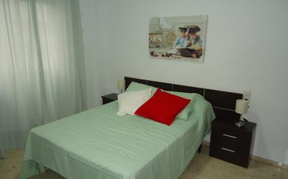 Flat to share in Calle de los Reyes Católicos, 5, Zona Centro