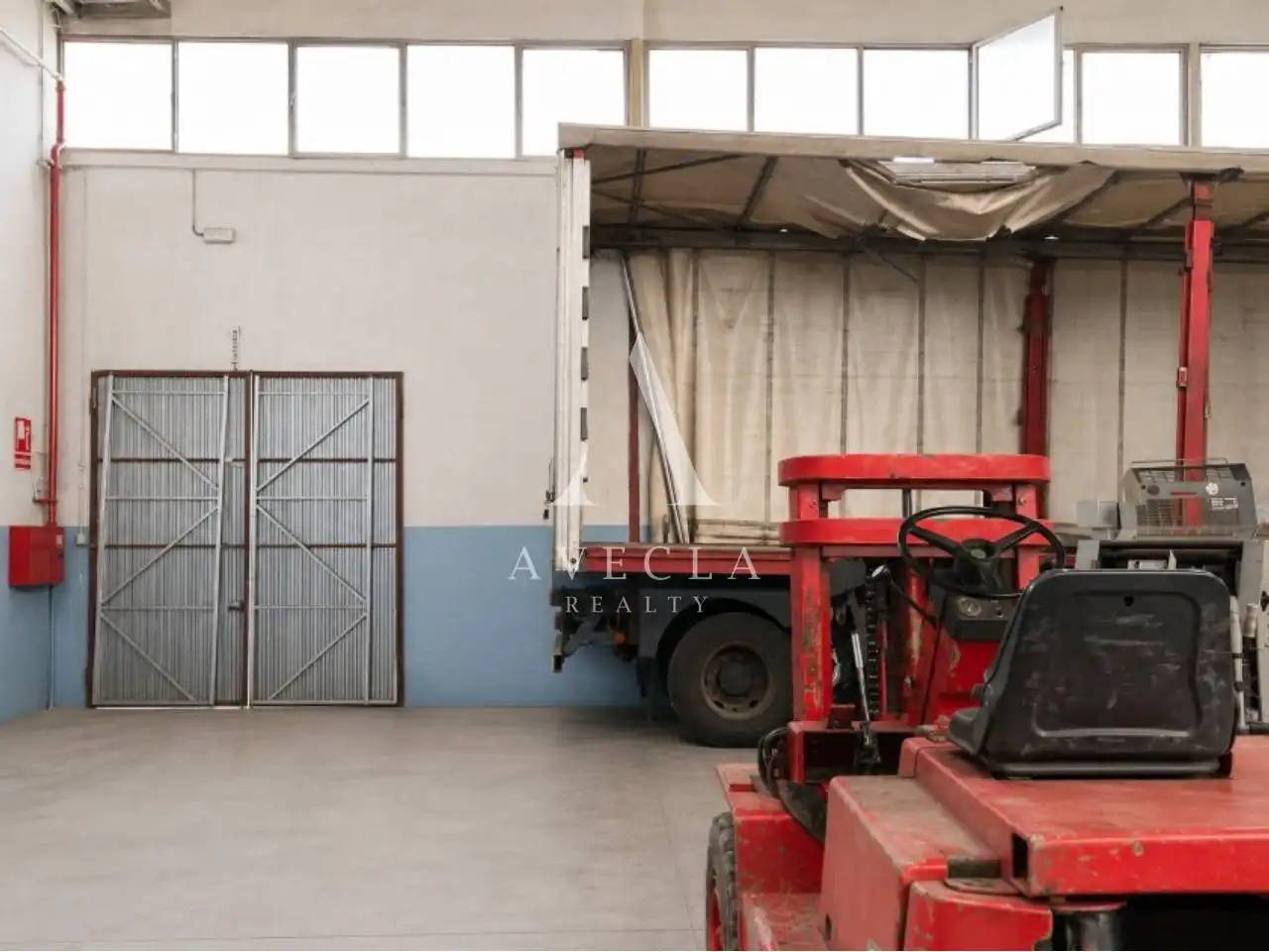 Vista exterior de Nave industrial en venta en Lliçà de Vall