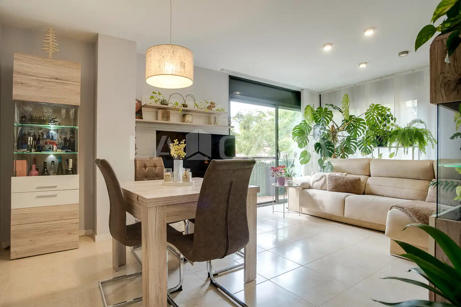 Appartamento con terrazza in vendita a Canovelles