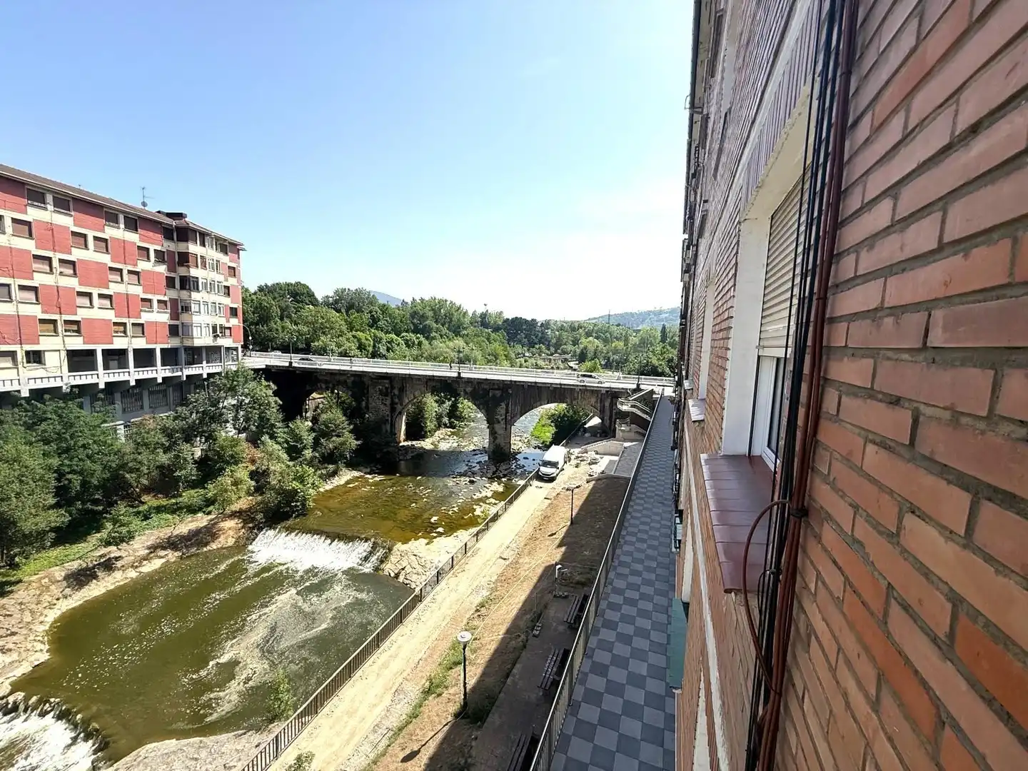 Exterior view of Flat for sale in Basauri   with Heating and Balcony