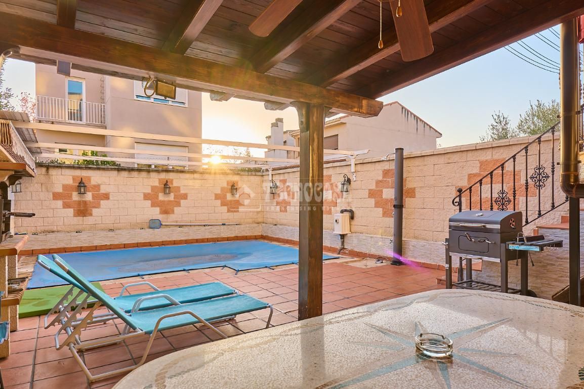 Terrace of Single-family semi-detached for sale in Arganda del Rey  with Heating and Swimming Pool