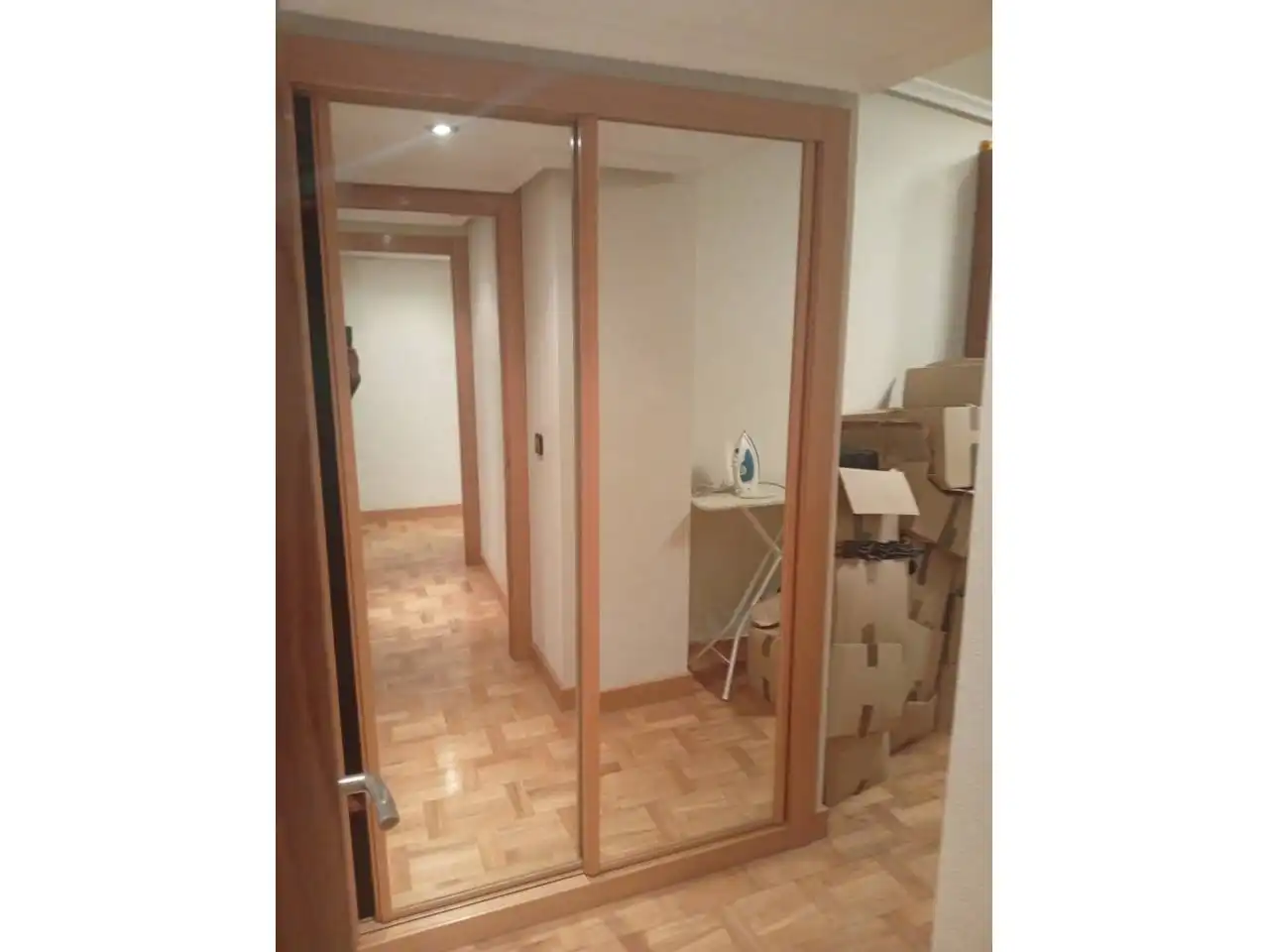 Pis en venda en Oviedo  amb Calefacció, Parquet i Moblat