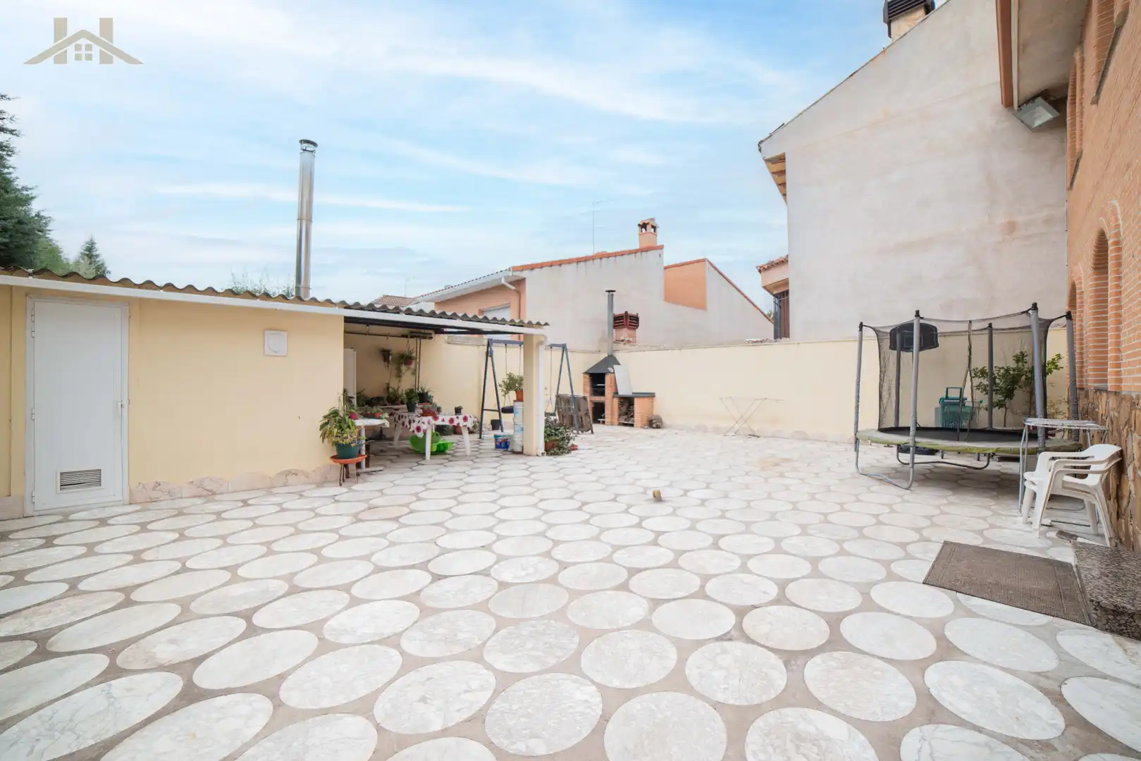 Vista exterior de Casa adosada en venda en Ciempozuelos amb Aire condicionat, Calefacció i Jardí privat