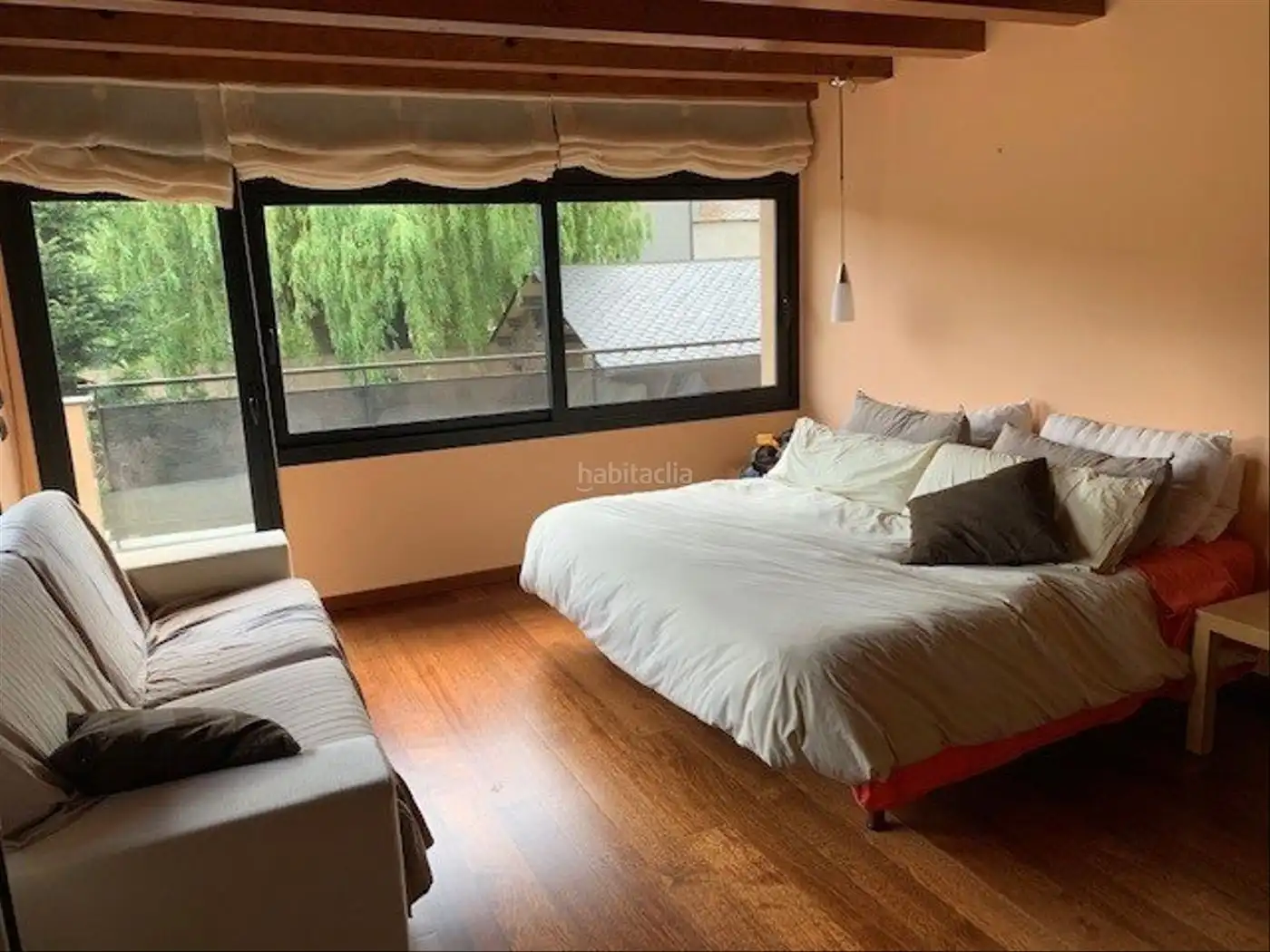 House with garden to rent in Carrer Central 10, imagen 2