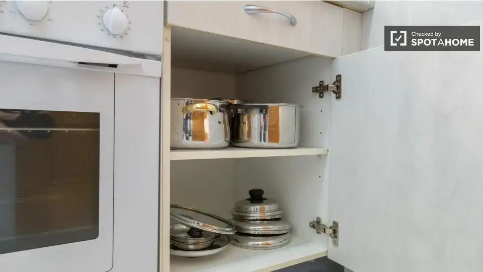 Kitchen of Flat for rent in Madrid  with Air Conditioner, Heating and Furnished