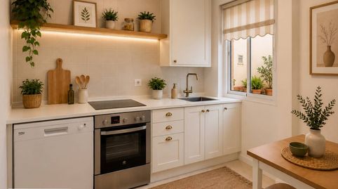 Foto 5 de Piso en venta en Calle Antonio López, Castilla - Hermida, Santander