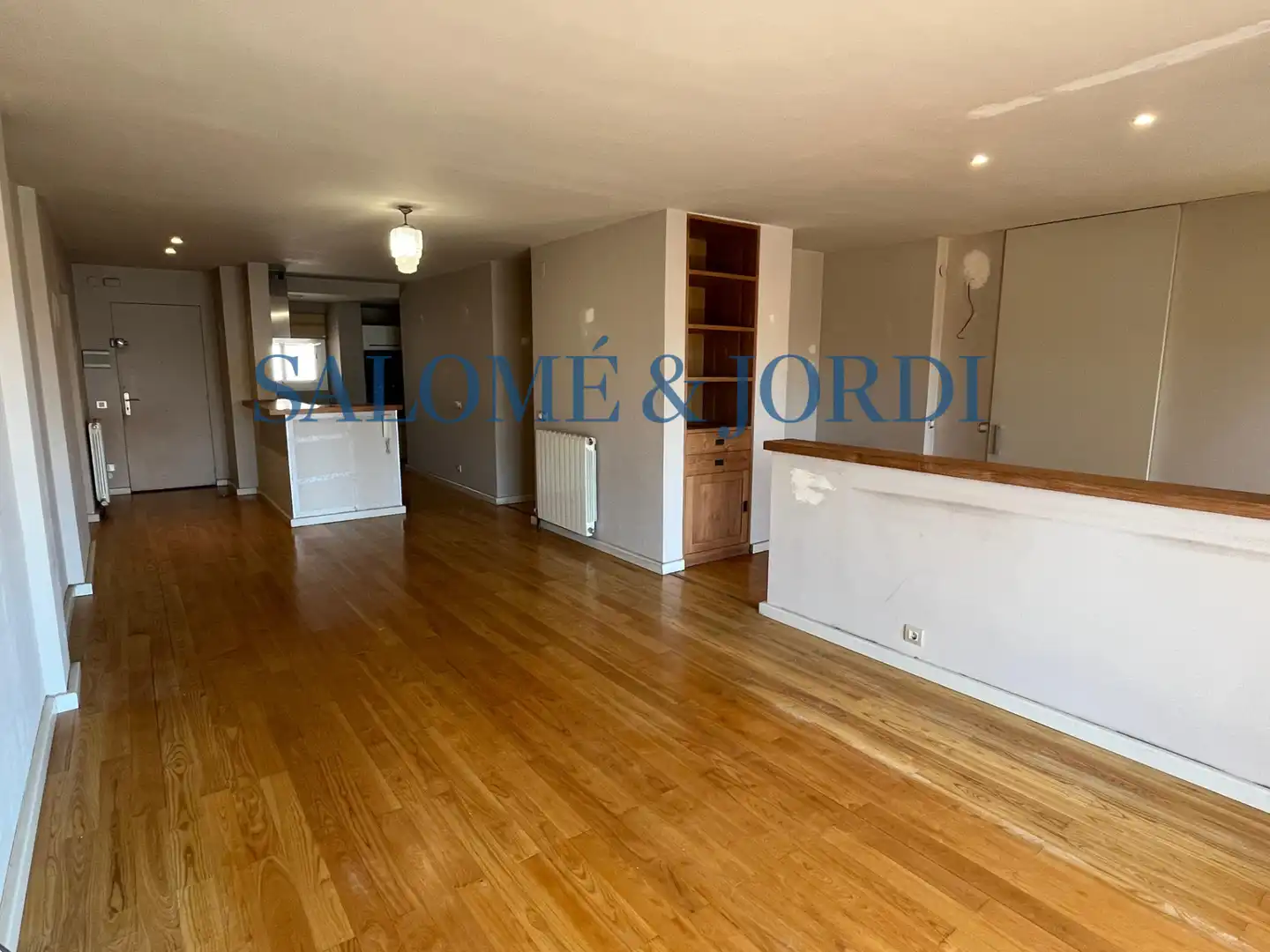 Vista exterior de Piso en venta en Vilassar de Mar con Calefacción, Parquet y Terraza