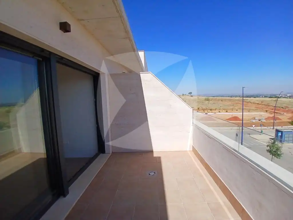 Terrasse von Wohnung zur Miete in Badajoz mit Klimaanlage, Privatgarten und Terrasse