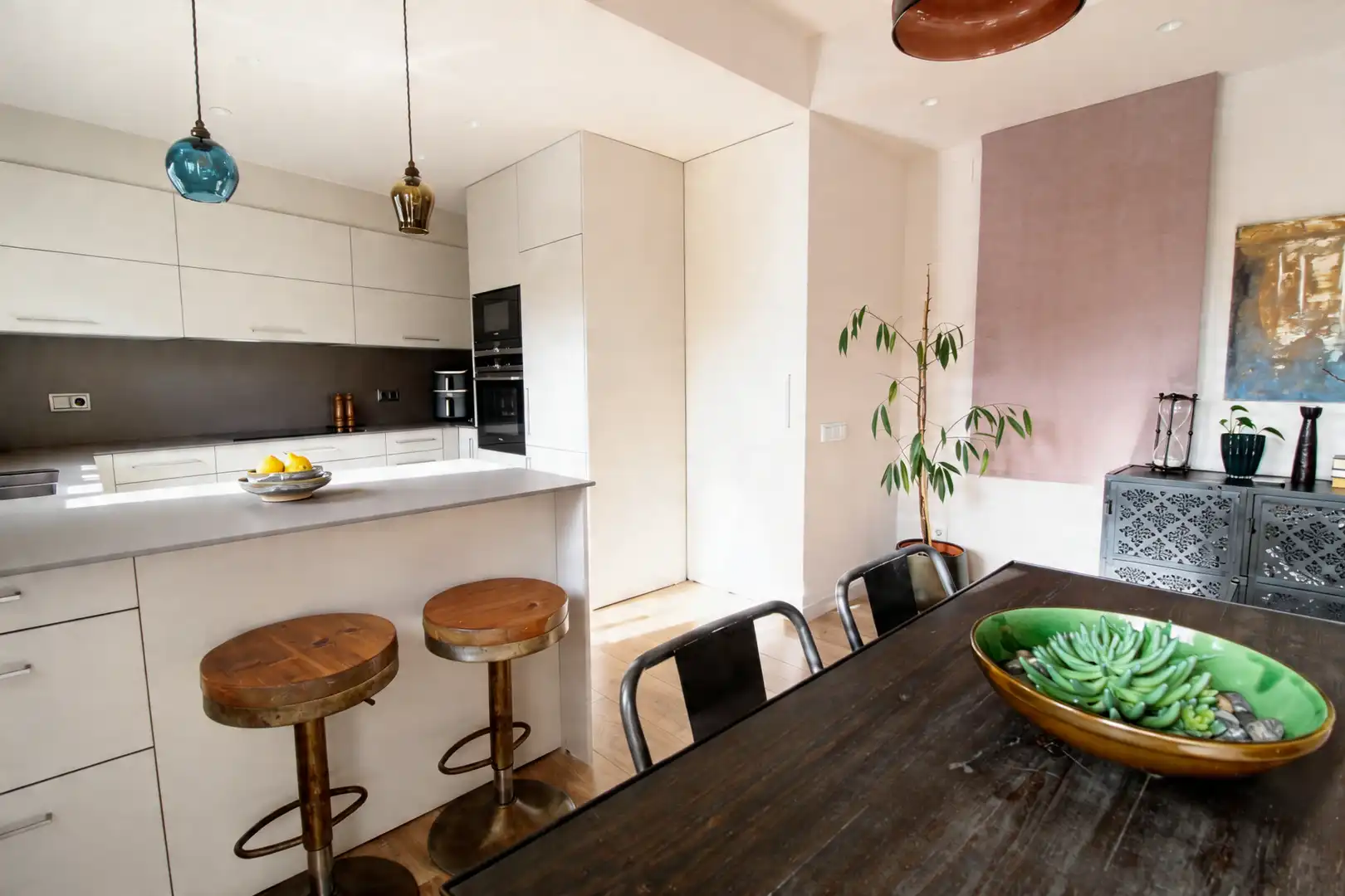 Cuina de Pis en venda en Barcelona amb Aire condicionat, Parquet i Forn
