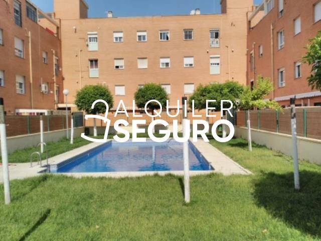 Piso en Alquiler en Estrella Sirio en Pino Montano - Consolación