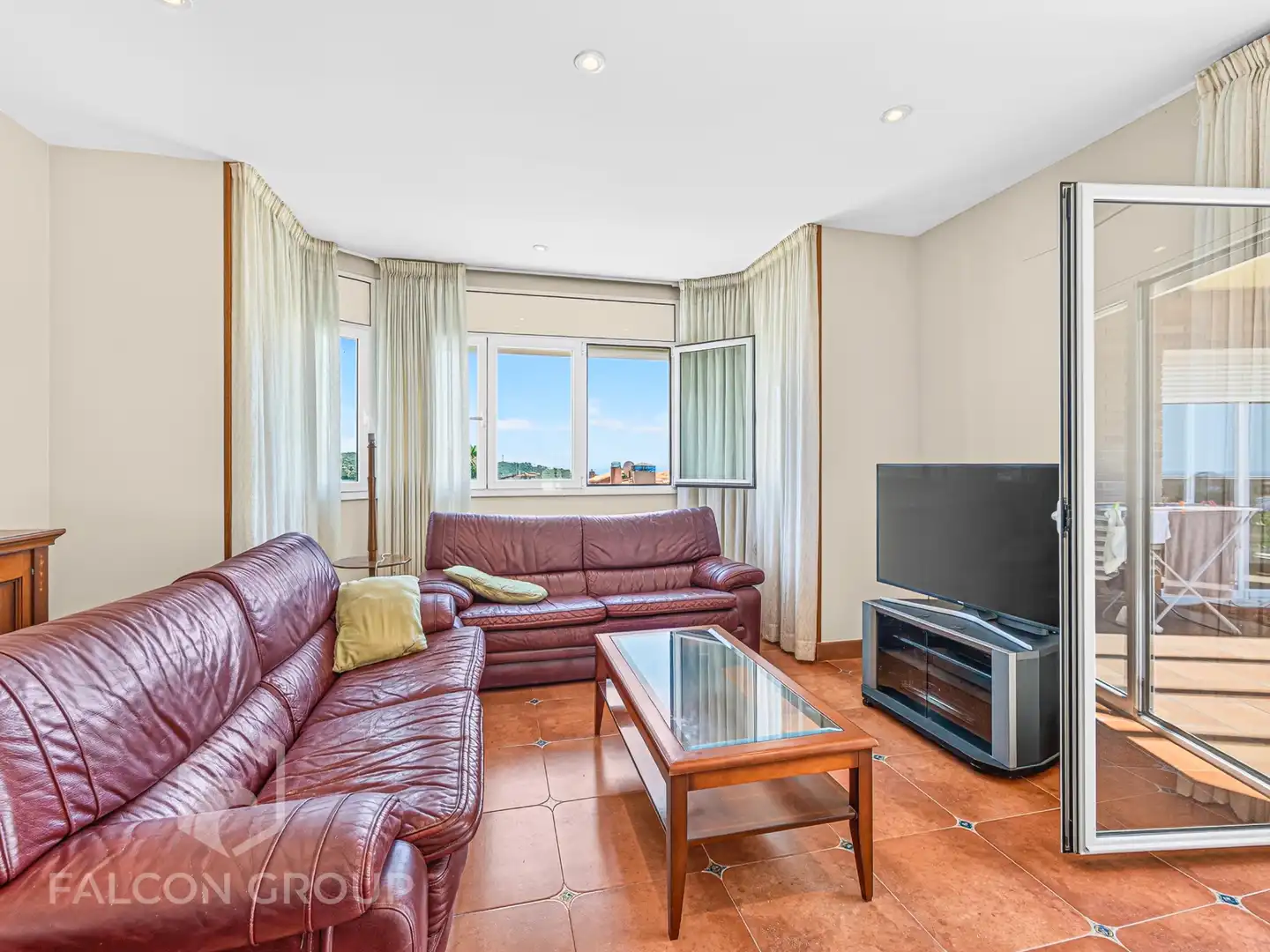 Sala de estar de Casa o chalet en venta en Calafell con Aire acondicionado, Calefacción y Jardín privado