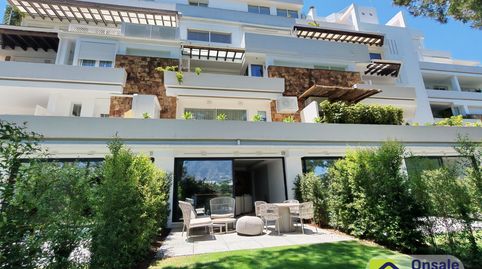 Foto 3 de Apartament en venda a Calle Londres, Las Brisas, Marbella