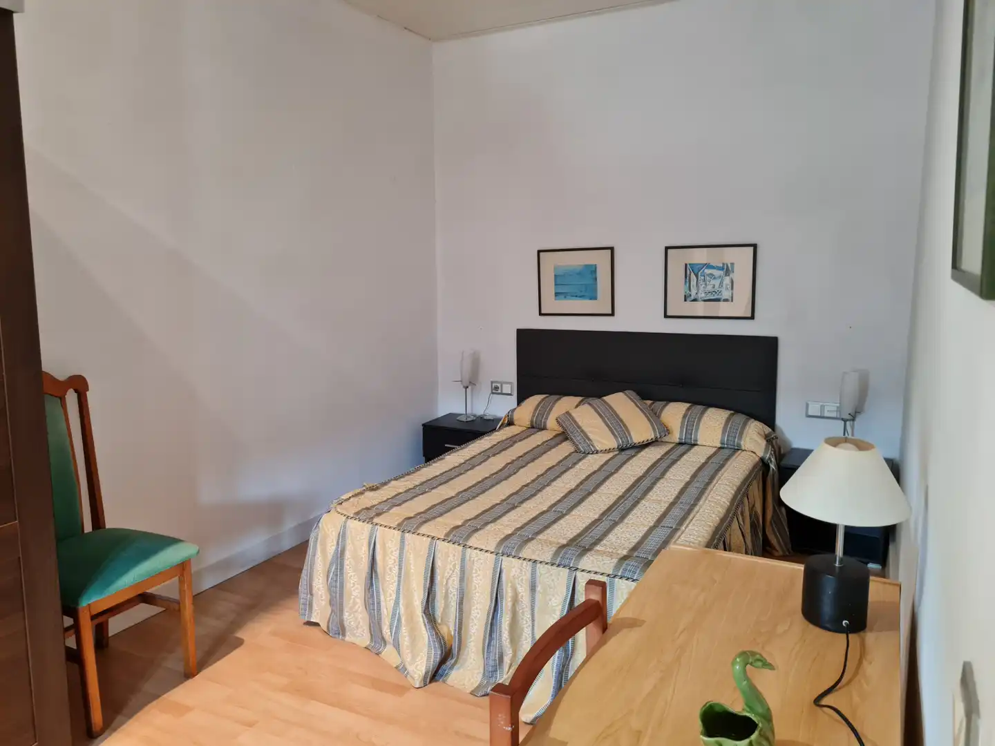 Dormitori de Àtic de lloguer en Girona amb Aire condicionat, Calefacció i Parquet