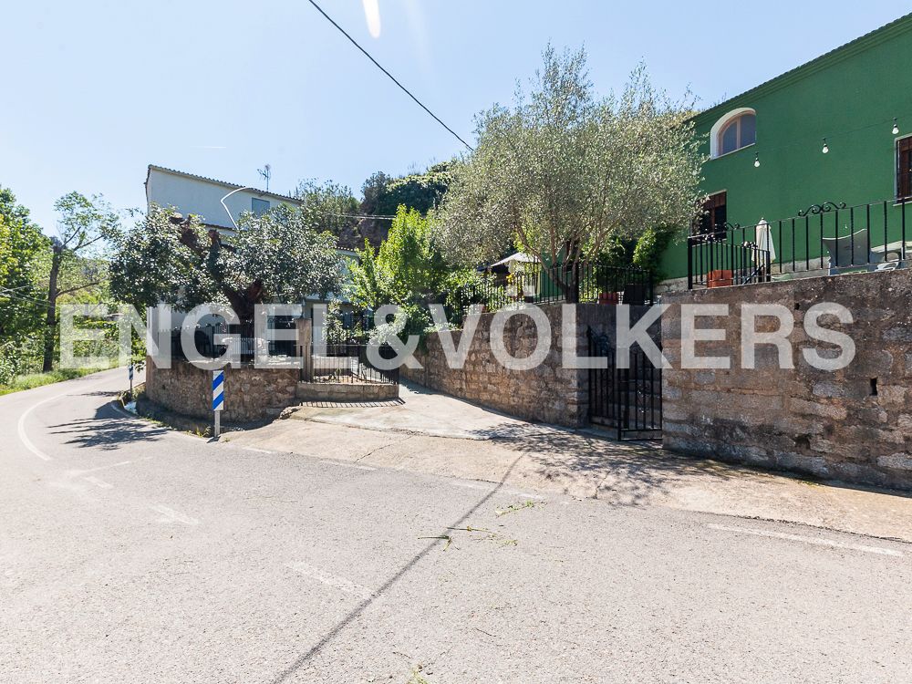 Exterior view of House or chalet for sale in Chulilla  with Air Conditioner, Heating and Private garden