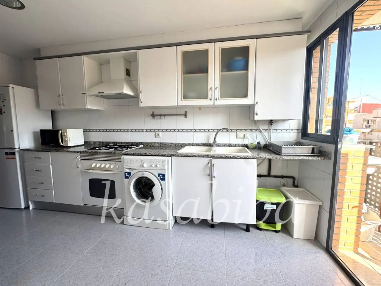 Appartamento con terrazza in affitto a Calle Campoamor, imagen 13