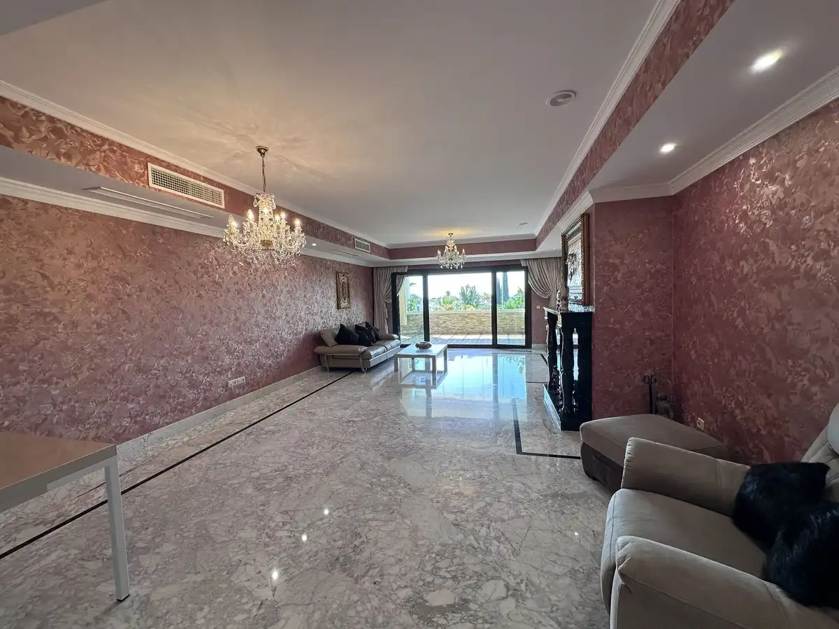 Apartament amb piscina en venda a Milla de Oro, imagen 5