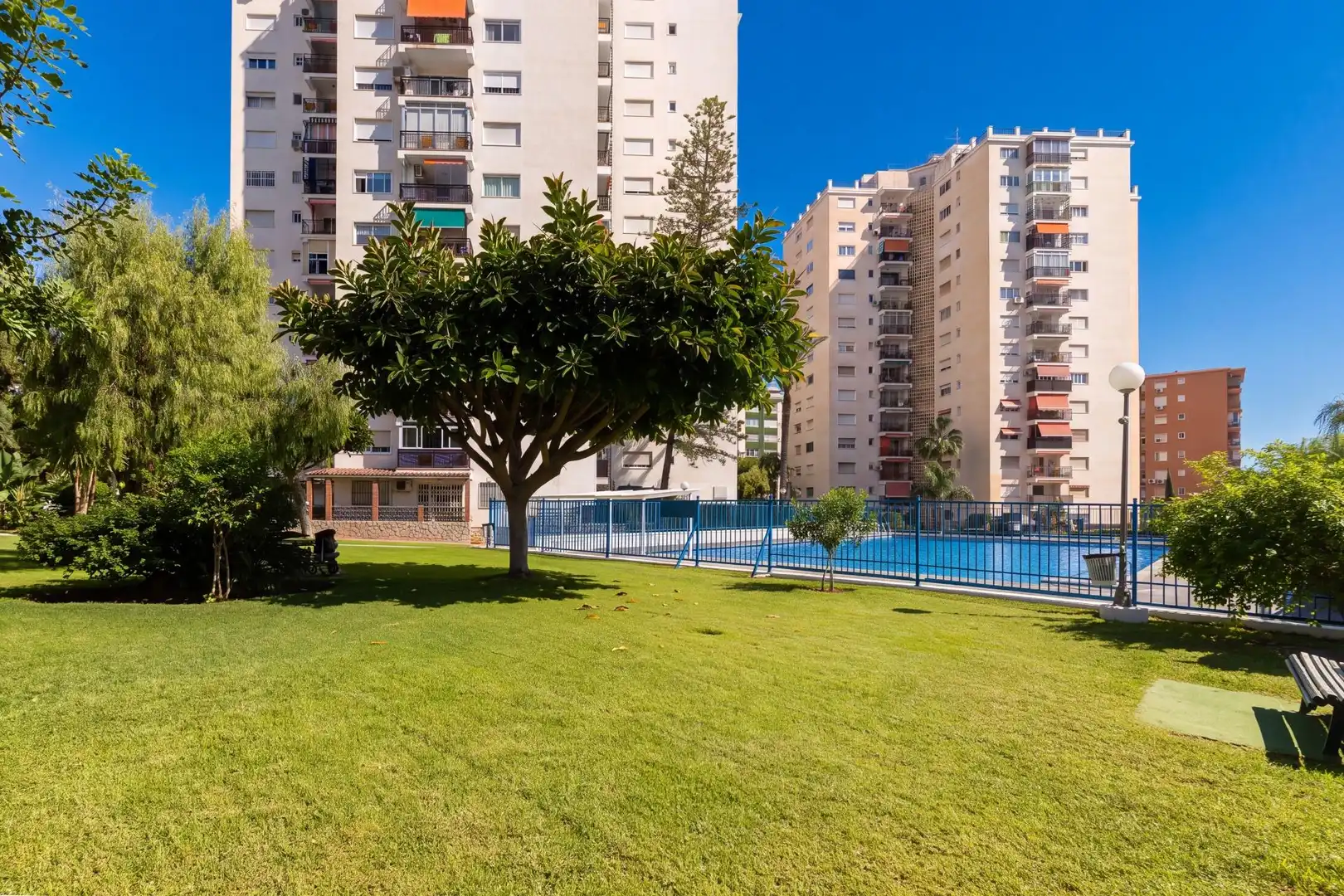 Vista exterior de Piso en venta en Los Boliches 